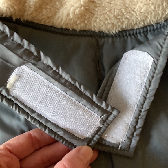 Silver Grey Quilted Puffer Dog Vest - Small - Like New - Picture 4 of 7